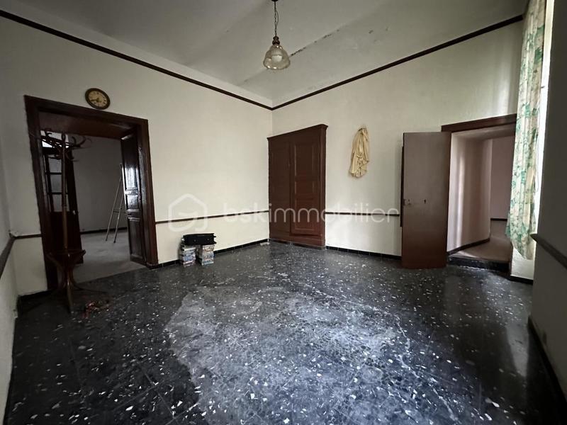 Maison en pierre - 340 m² - 8 pièces