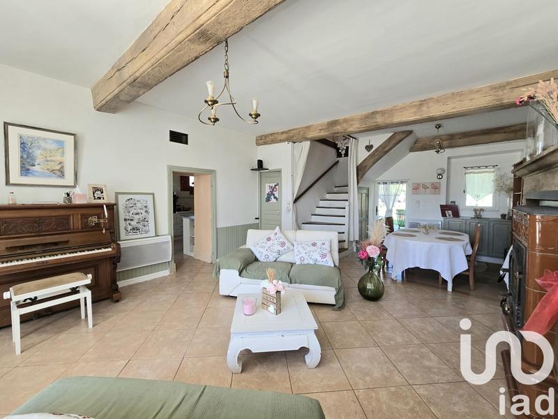 Maison de village - 212 m² - 7 pièces