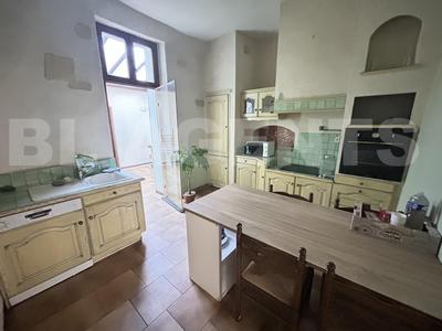 Local commercial - 199 m² - 4 pièces