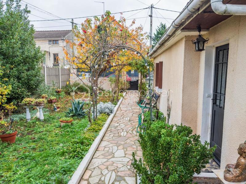 Maison - 110 m² - 5 pièces