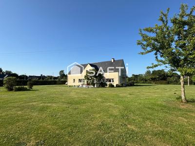 Maison - 211 m² - 7 pièces