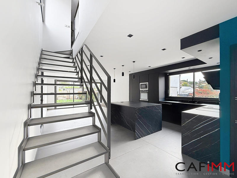 Maison contemporaine - 114 m² - 4 pièces