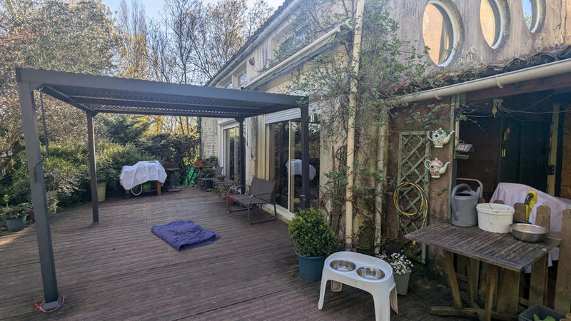 Maison - 227 m² - 8 pièces