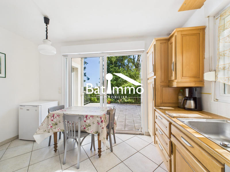 Maison - 211 m² - 7 pièces