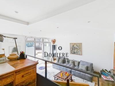 Loft - 76 m² - 3 pièces