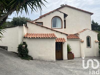 Maison - 210 m² - 8 pièces