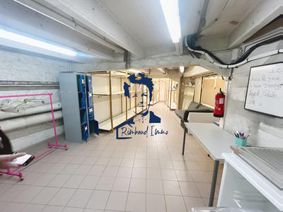 Local d'activités - 345 m²