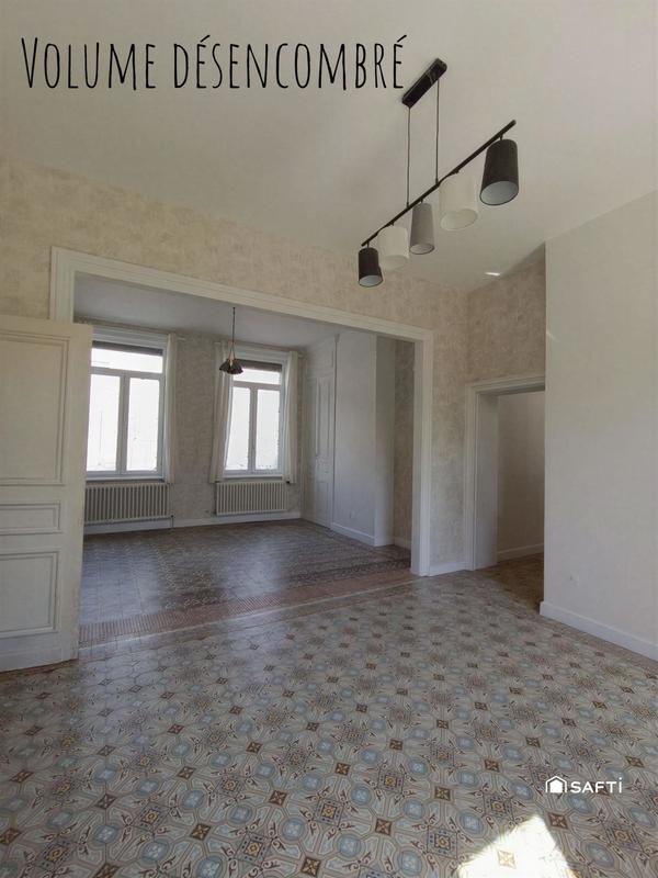 Maison - 214 m² - 8 pièces