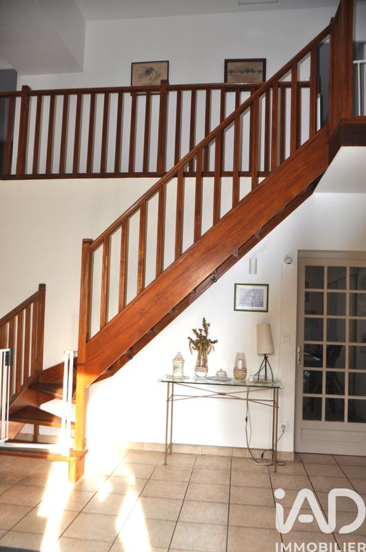 Maison - 209 m² - 7 pièces