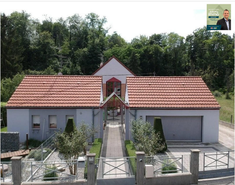 Maison - 196 m² - 7 pièces