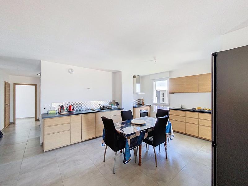 Appartement - 100 m² - 4 pièces