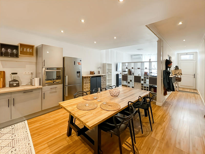 Appartement - 100 m² - 3 pièces