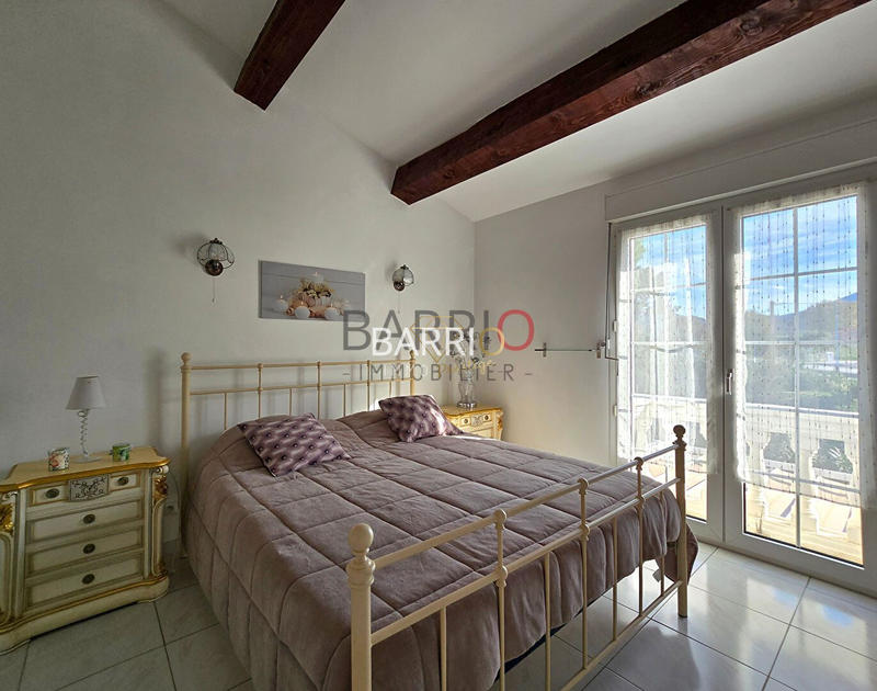 Villa - 195 m² - 8 pièces