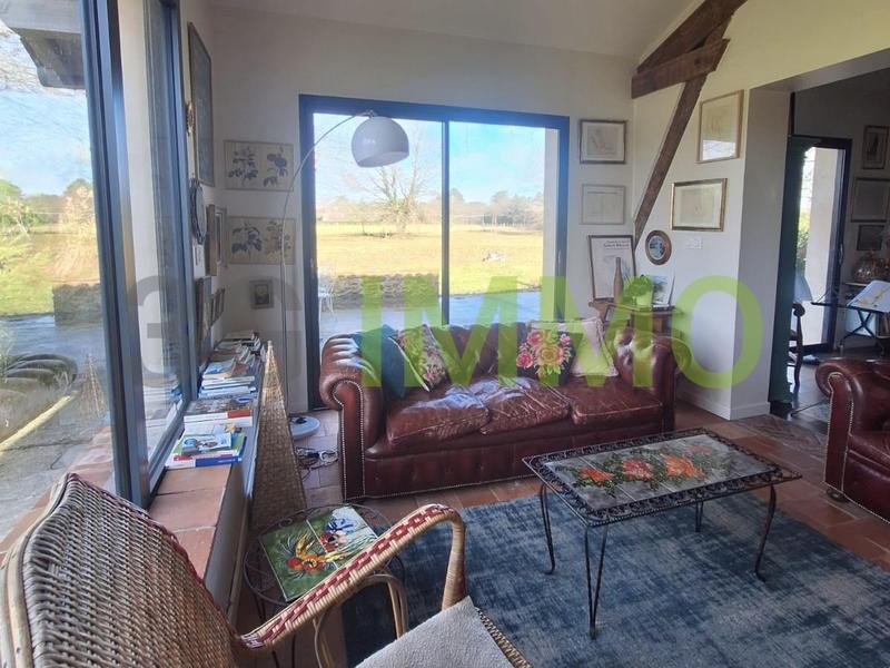 Grange - 212 m² - 6 pièces