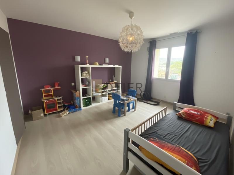 Maison - 160 m² - 5 pièces