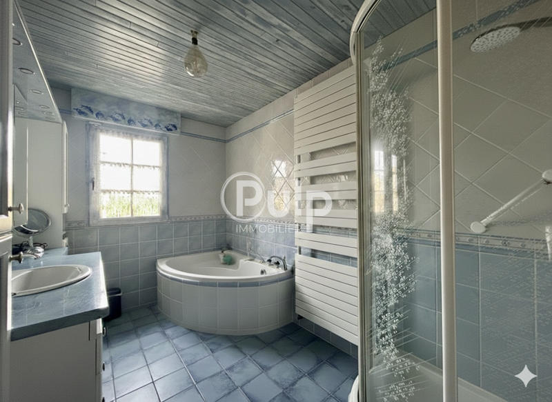 Maison - 111 m² - 6 pièces