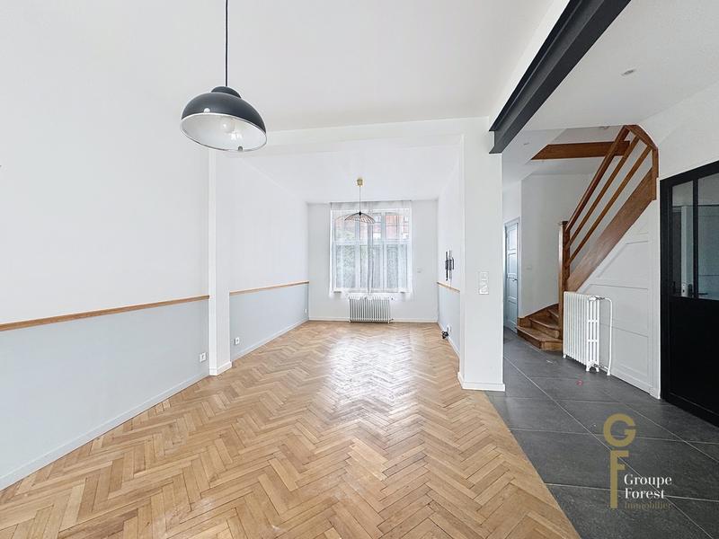 Maison - 180 m² - 5 pièces