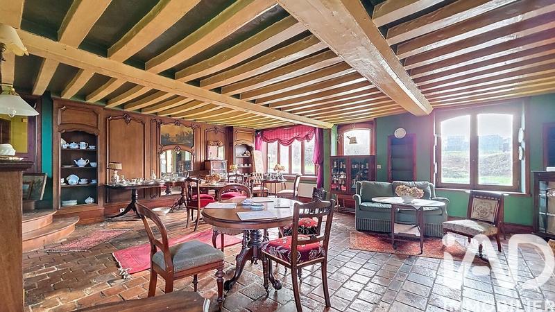 Maison - 650 m² - 20 pièces