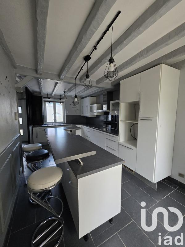 Maison - 143 m² - 7 pièces