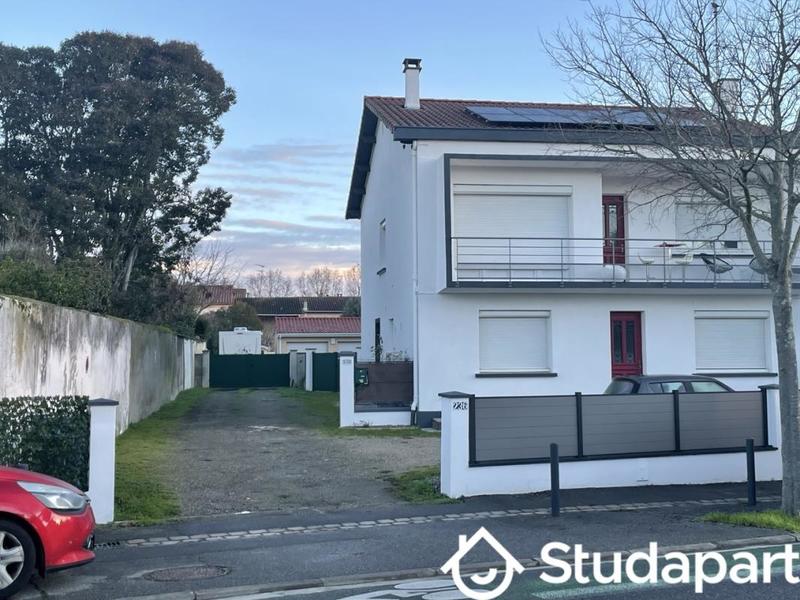 Chambre - 17 m² - 1 pièce