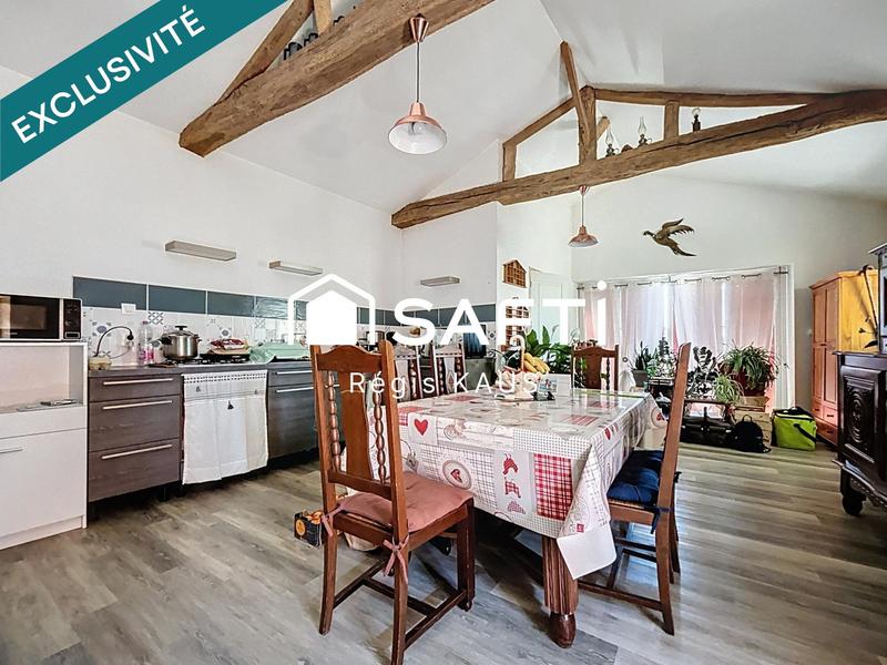 Maison - 244 m² - 7 pièces