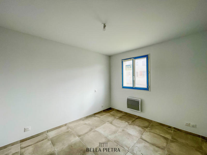 Appartement - 94 m² - 4 pièces