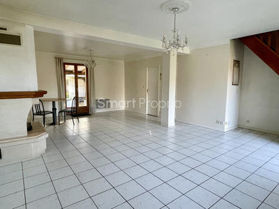 Maison - 106 m² - 5 pièces