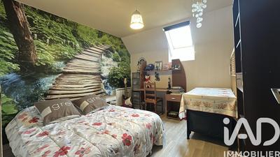 Maison - 243 m² - 8 pièces