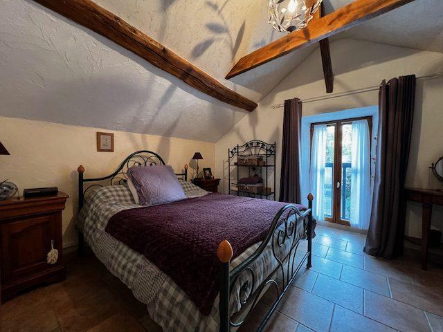 Maison - 81 m² - 5 pièces