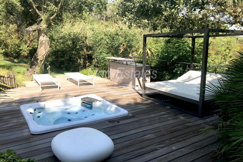 Villa - 550 m² - 10 pièces