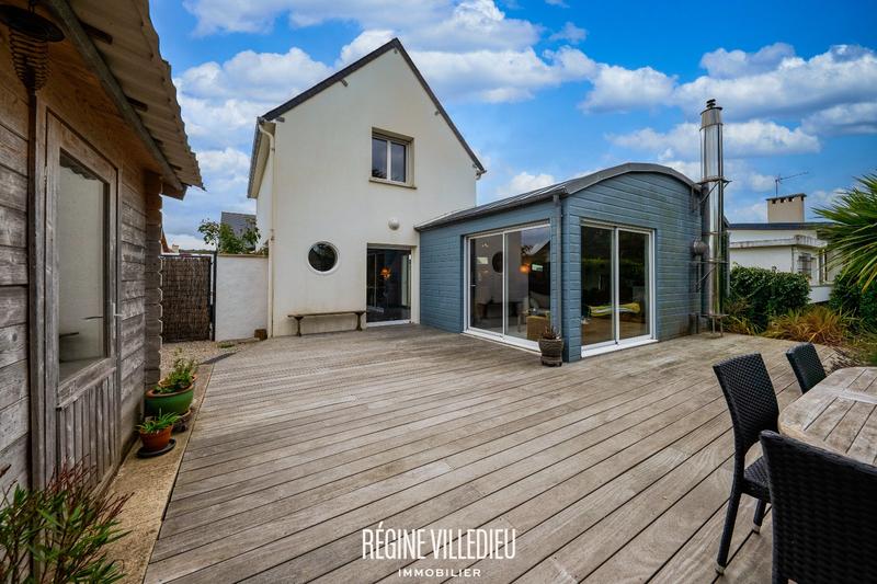 Maison - 140 m² - 5 pièces