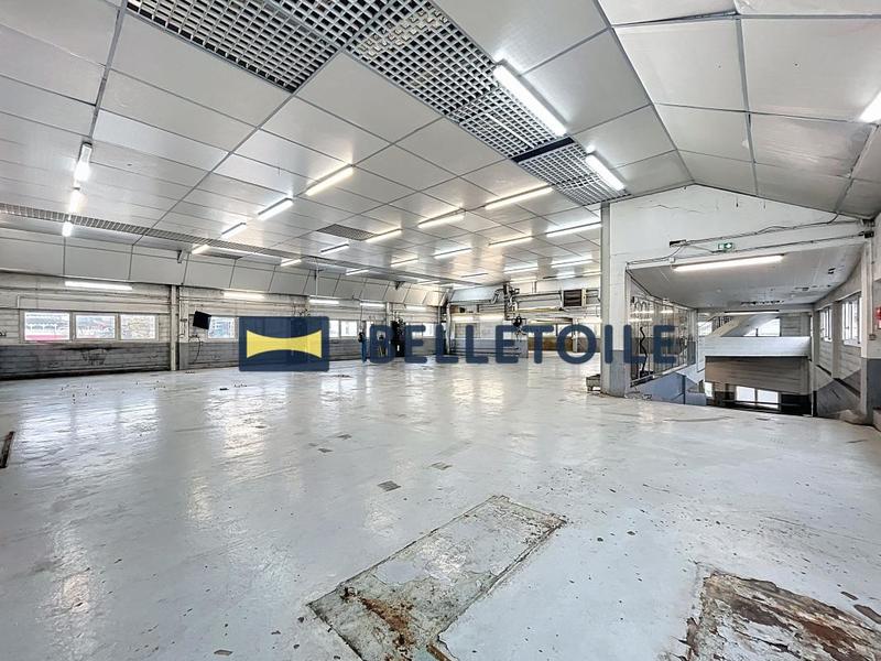 Véhicules - 2 239 m²