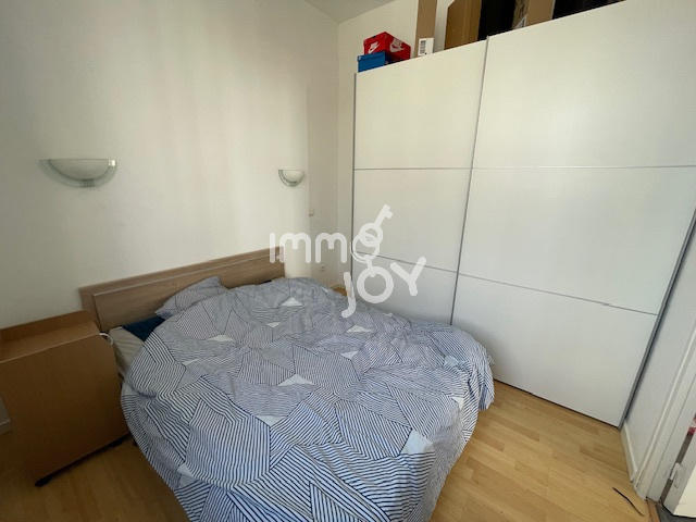 Immeuble - 140 m² - 8 pièces