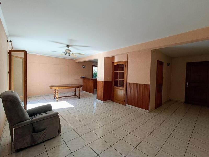 Maison - 95 m² - 5 pièces