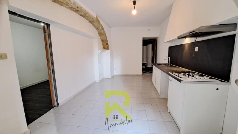 Maison - 228 m² - 8 pièces