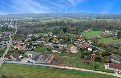 Terrain constructible - 1 121 m²