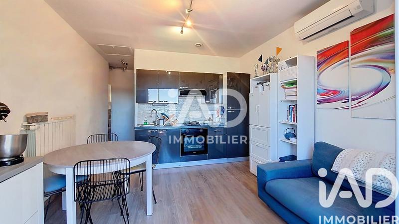 Maison - 168 m² - 8 pièces