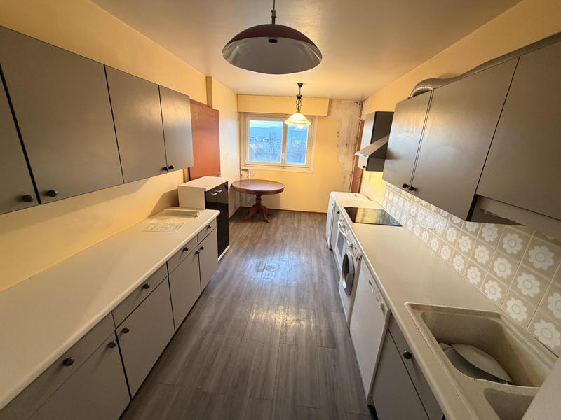 Appartement - 84 m² - 4 pièces