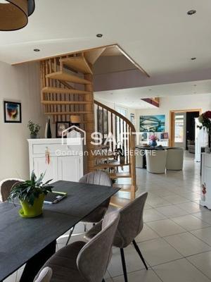 Maison - 155 m² - 6 pièces