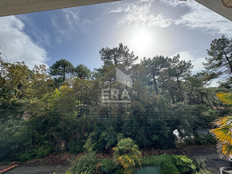 Maison - 200 m² - 8 pièces