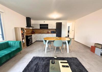 Appartement - 86 m² - 4 pièces