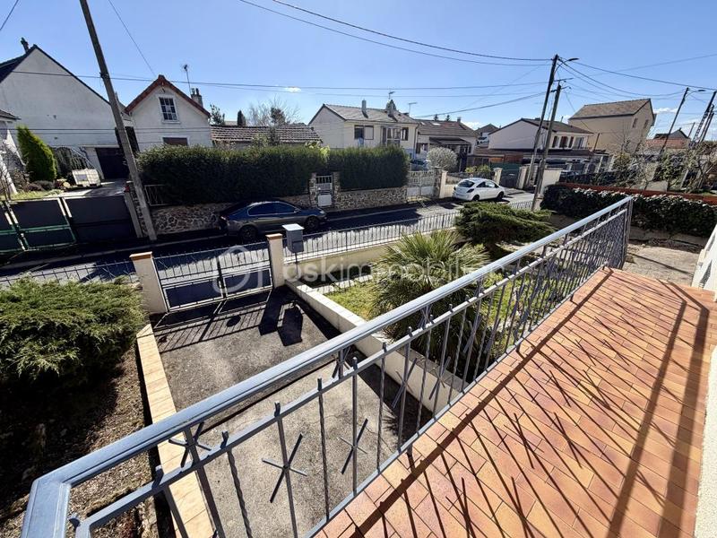 Maison - 84 m² - 4 pièces