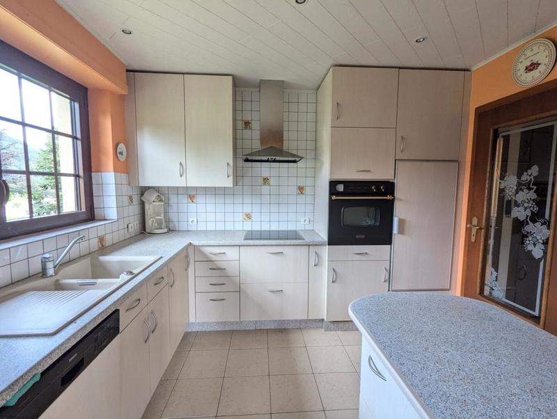 Maison - 143 m² - 7 pièces