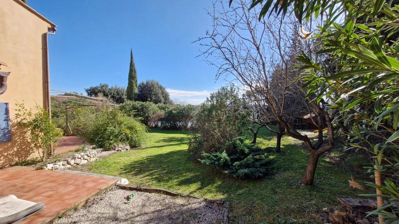 Maison - 211 m² - 6 pièces