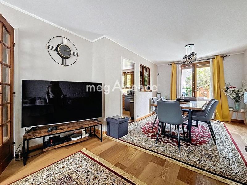 Maison - 82 m² - 5 pièces