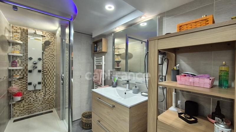 Maison - 185 m² - 6 pièces