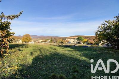 Terrain - 8 000 m²