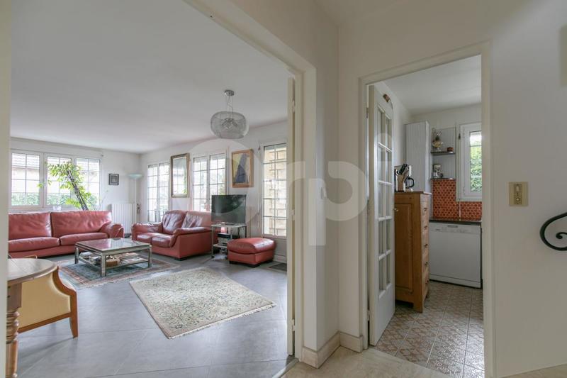 Maison - 140 m² - 4 pièces