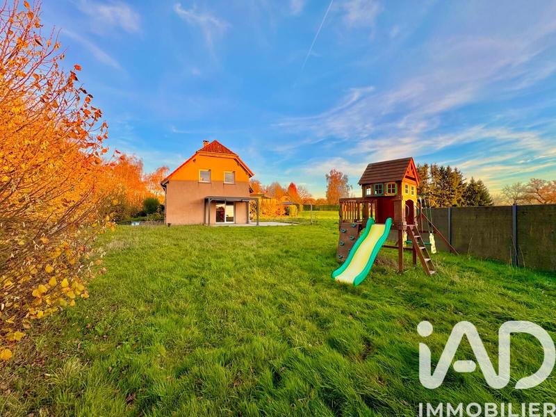 Maison - 103 m² - 4 pièces