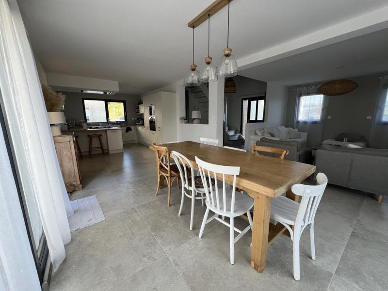 Pavillon - 135 m² - 5 pièces